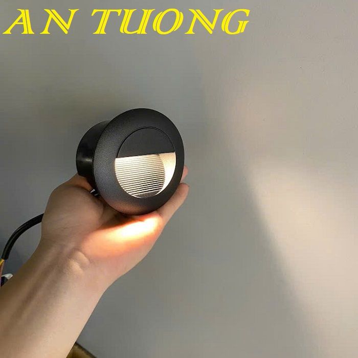 Đèn LED âm tường cầu thang 001