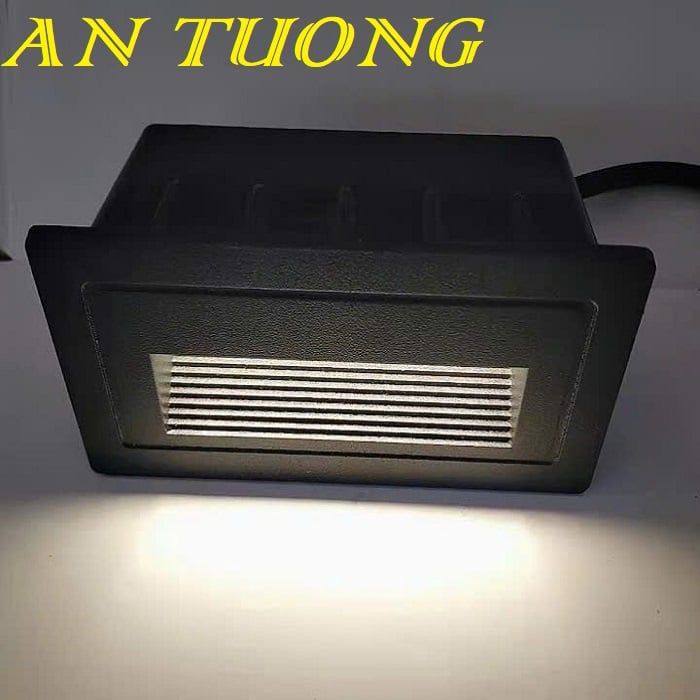 Đèn LED âm tường cầu thang 003