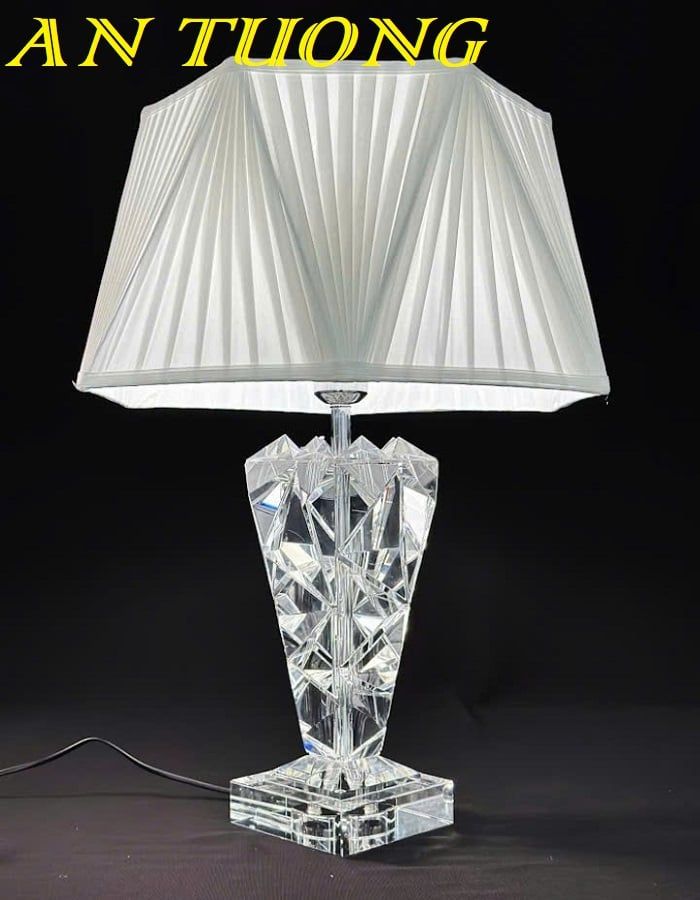 Đèn ngủ để bàn đẹp trang trí phòng ngủ 006