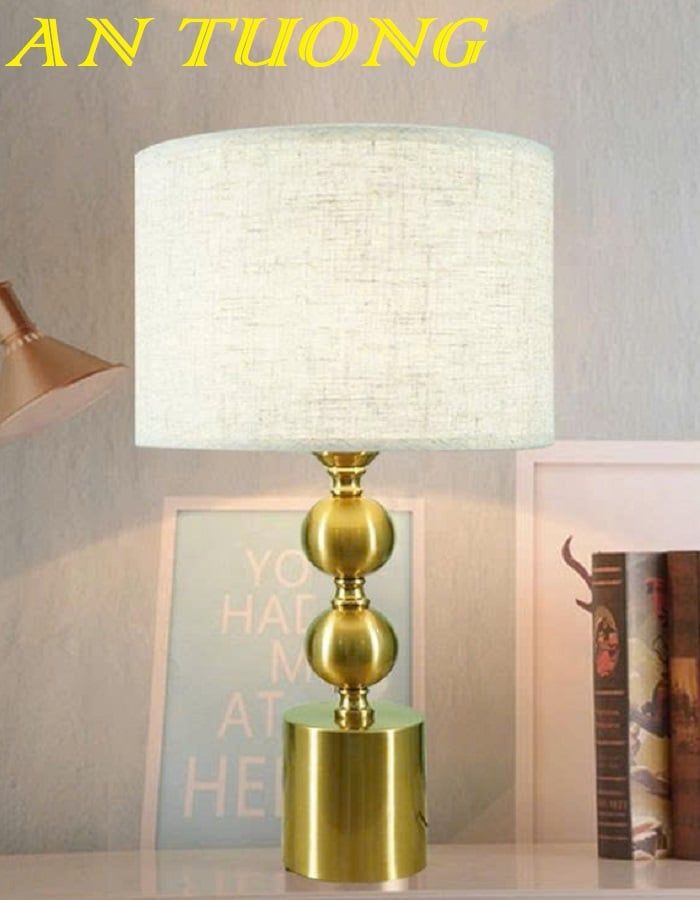 Đèn ngủ để bàn đẹp trang trí phòng ngủ 034