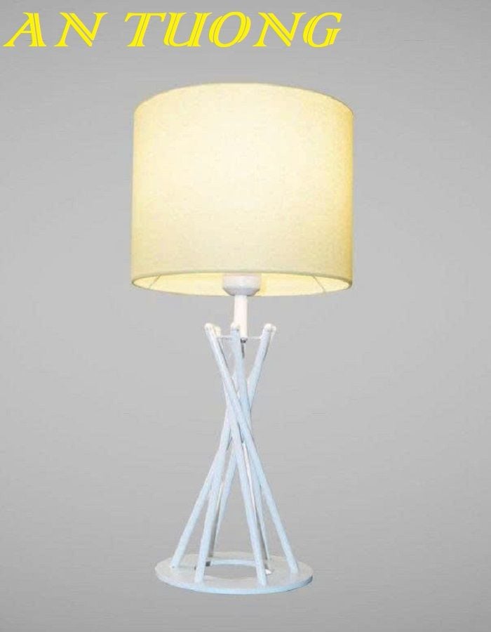 Đèn ngủ để bàn đẹp trang trí phòng ngủ 048