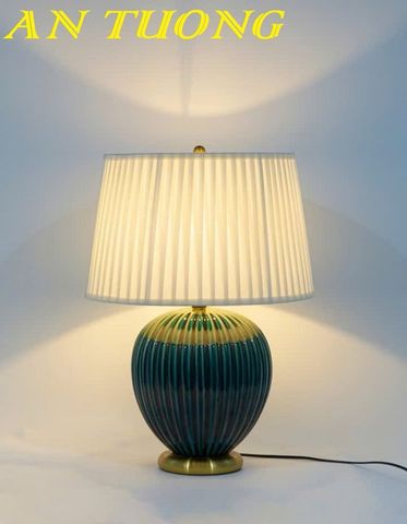 Đèn ngủ để bàn gốm sứ trang trí phòng ngủ đẹp