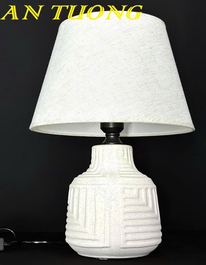 Đèn ngủ để bàn gốm sứ trang trí phòng ngủ đẹp 011