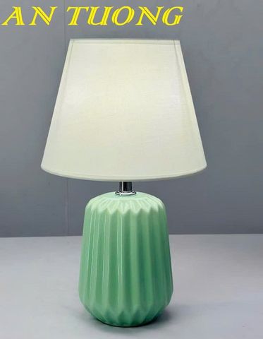 Đèn ngủ để bàn gốm sứ trang trí phòng ngủ đẹp