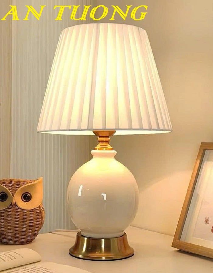 Đèn ngủ để bàn gốm sứ trang trí phòng ngủ đẹp 017