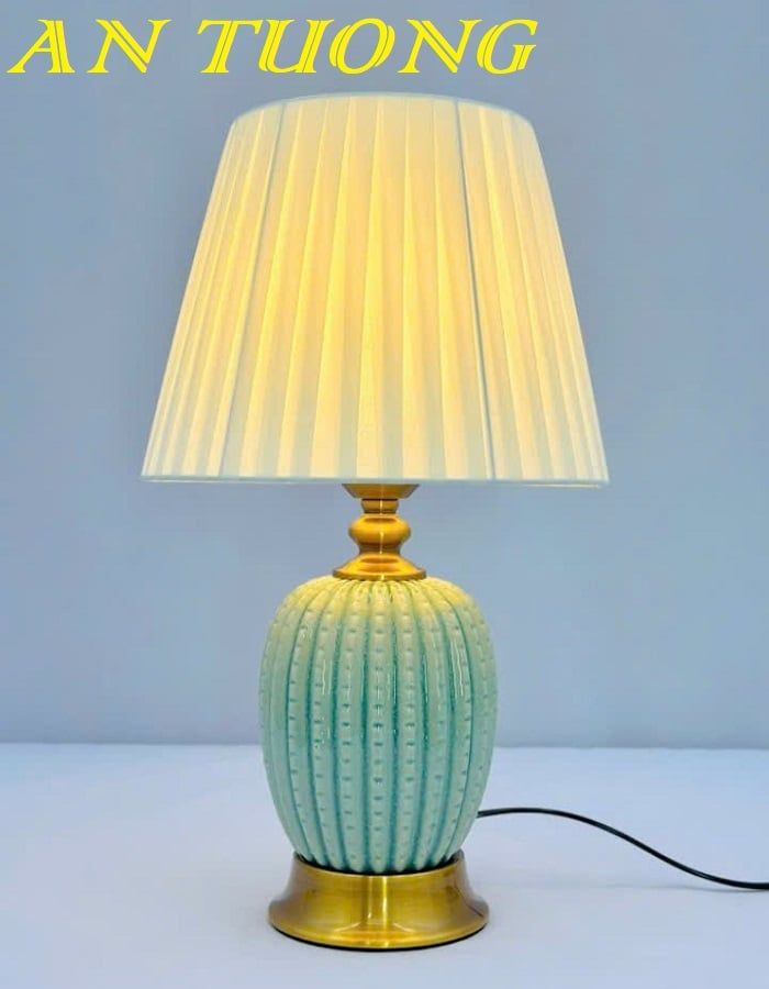 Đèn ngủ để bàn gốm sứ trang trí phòng ngủ đẹp 019