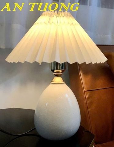Đèn ngủ để bàn gốm sứ trang trí phòng ngủ đẹp