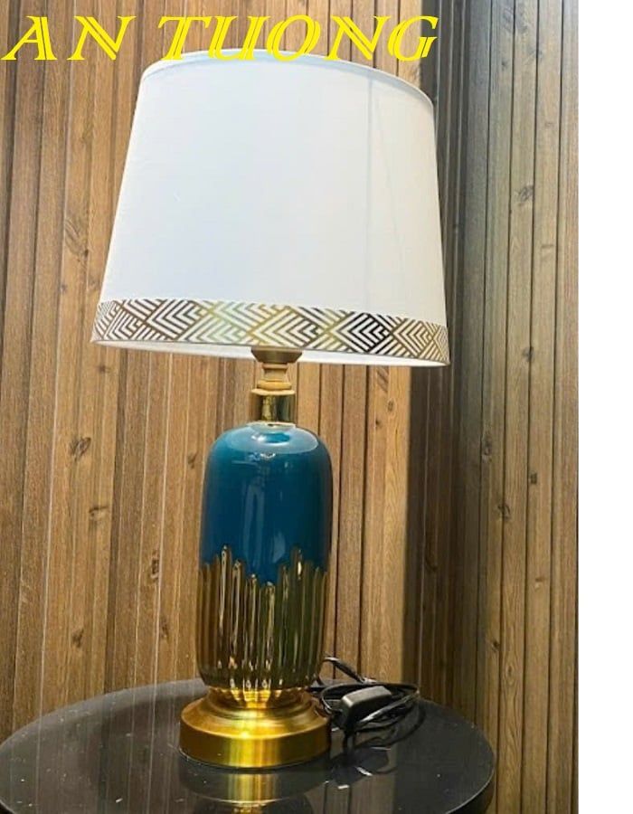 Đèn ngủ để bàn gốm sứ trang trí phòng ngủ đẹp 023