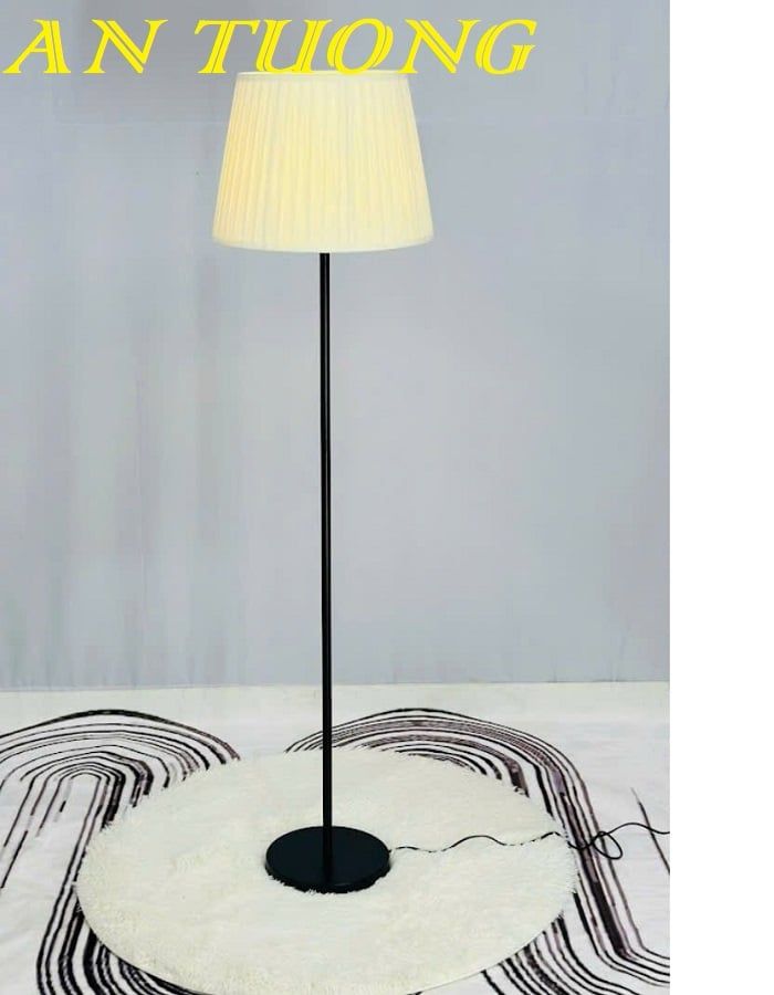 Đèn ngủ đứng đẹp trang trí phòng ngủ hiện đại 015