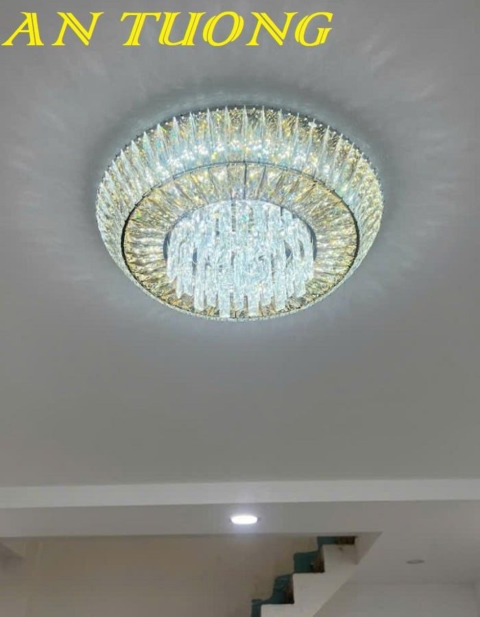 Đèn ốp trần phòng khách pha lê đẹp 004