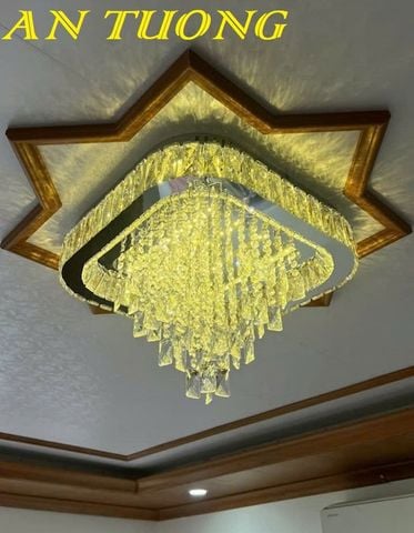  Đèn ốp trần phòng khách pha lê đẹp 050 