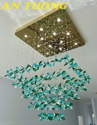 Đèn thả trần pha lê trang trí bàn ăn phòng bếp đẹp