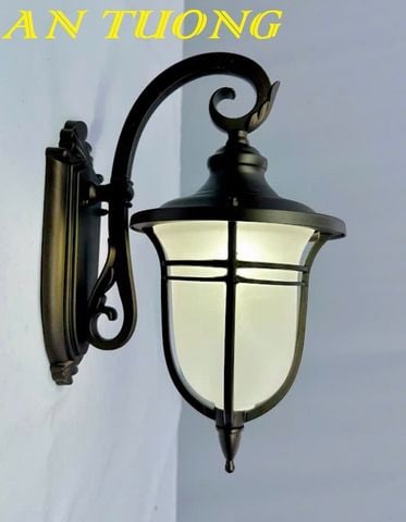  Đèn treo tường cổ điển ngoài trời trang trí ngoại thất sân vườn đẹp 023 