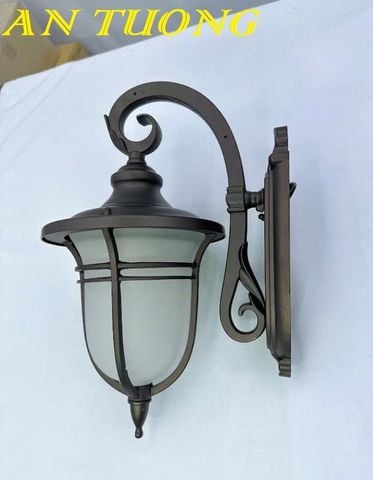  Đèn treo tường cổ điển ngoài trời trang trí ngoại thất sân vườn đẹp 023 