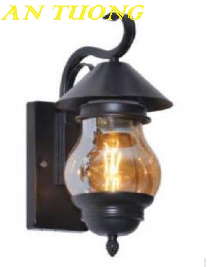 Đèn treo tường cổ điển ngoài trời trang trí hàng rào sân vườn đẹp 081