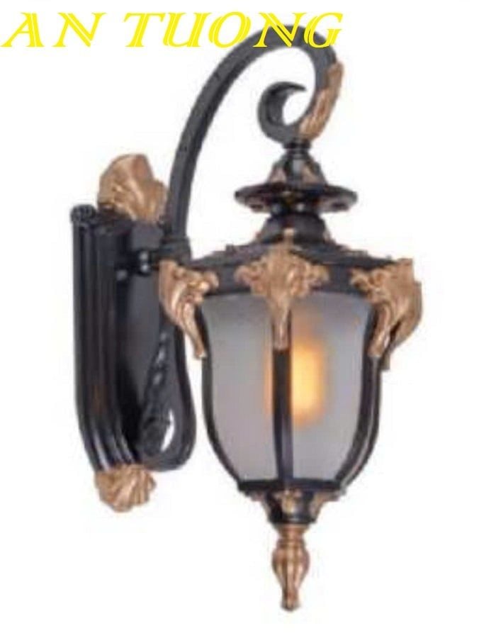 Đèn treo tường cổ điển ngoài trời trang trí hàng rào sân vườn đẹp 084