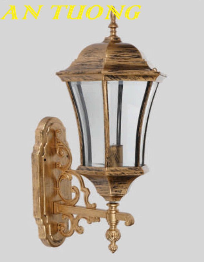 Đèn treo tường cổ điển ngoài trời trang trí hàng rào sân vườn đẹp 001
