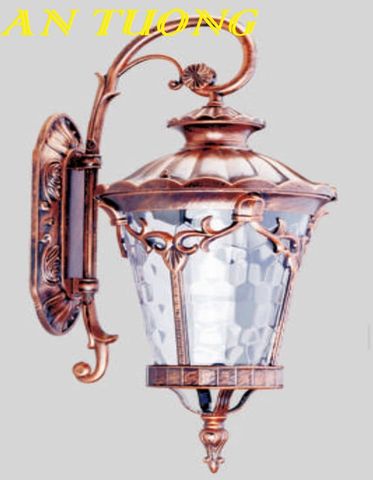  Đèn treo tường cổ điển ngoài trời trang trí hàng rào sân vườn đẹp 014 