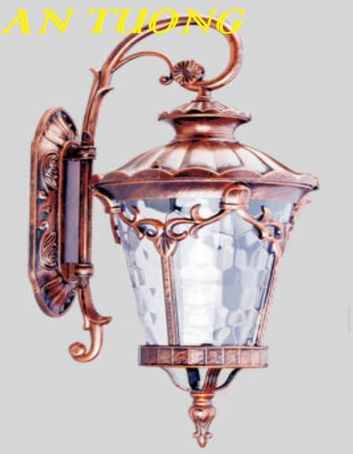 Đèn treo tường cổ điển ngoài trời trang trí hàng rào sân vườn đẹp 014