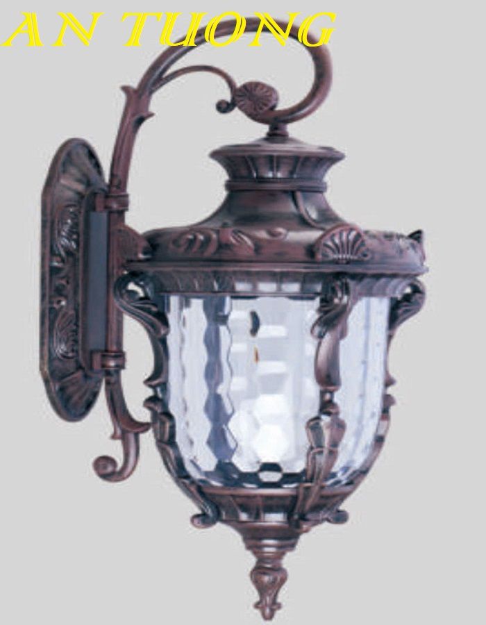 Đèn treo tường cổ điển ngoài trời trang trí hàng rào sân vườn đẹp 015