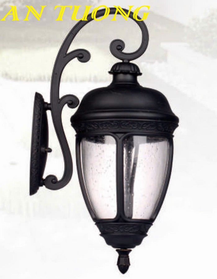 Đèn treo tường cổ điển ngoài trời trang trí hàng rào sân vườn đẹp 017