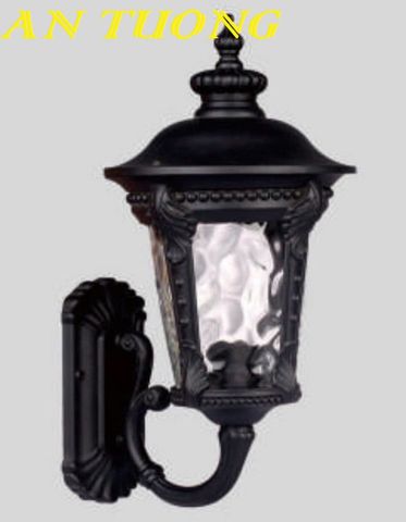 Đèn treo tường cổ điển ngoài trời trang trí hàng rào sân vườn đẹp 023 