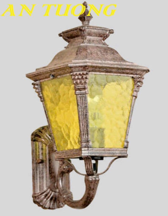 Đèn treo tường cổ điển ngoài trời trang trí hàng rào sân vườn đẹp 025
