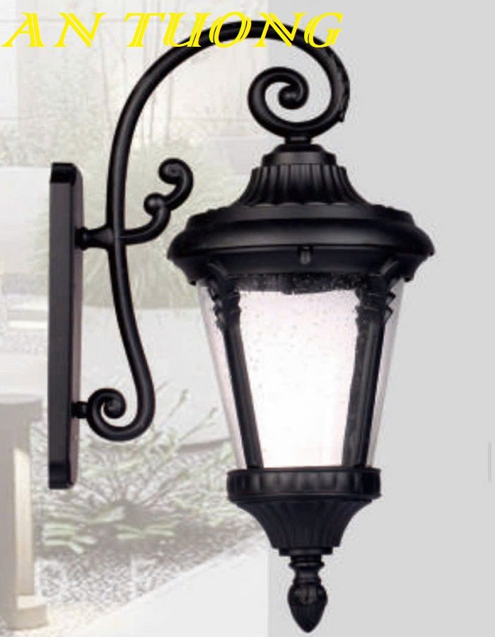 Đèn treo tường cổ điển ngoài trời trang trí hàng rào sân vườn đẹp 030