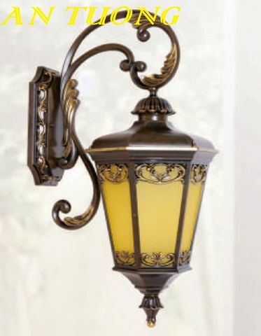  Đèn treo tường cổ điển ngoài trời trang trí hàng rào sân vườn đẹp 039 