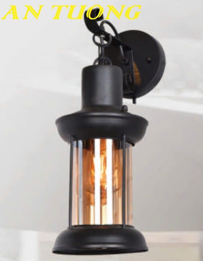 Đèn treo tường cổ điển ngoài trời trang trí hàng rào sân vườn đẹp 052