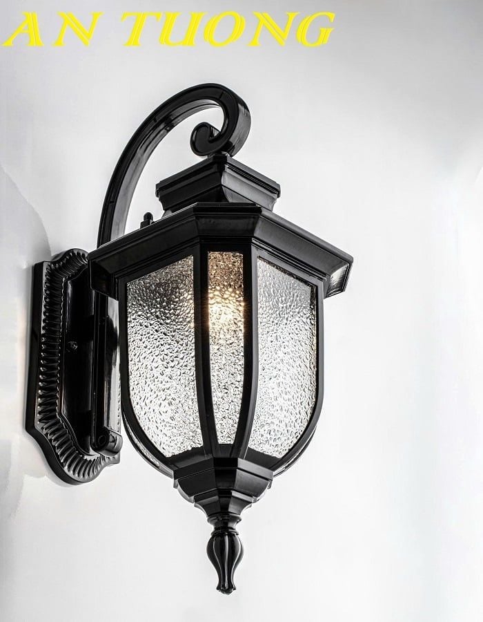 Đèn treo tường cổ điển ngoài trời trang trí hàng rào sân vườn đẹp 0103