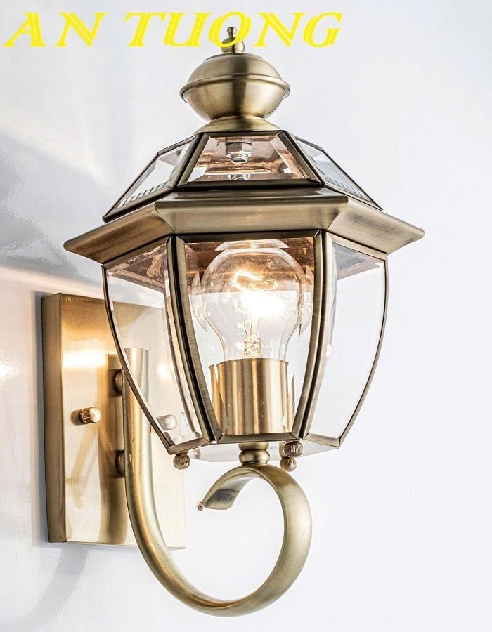 Đèn treo tường cổ điển ngoài trời trang trí hàng rào sân vườn đẹp 0104