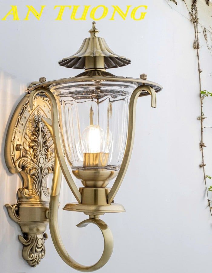 Đèn treo tường cổ điển ngoài trời trang trí hàng rào sân vườn đẹp 0105