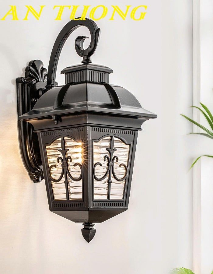 Đèn treo tường cổ điển ngoài trời trang trí hàng rào sân vườn đẹp 0106