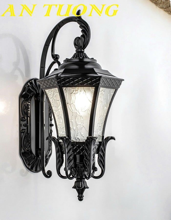 Đèn treo tường cổ điển ngoài trời trang trí hàng rào sân vườn đẹp 099