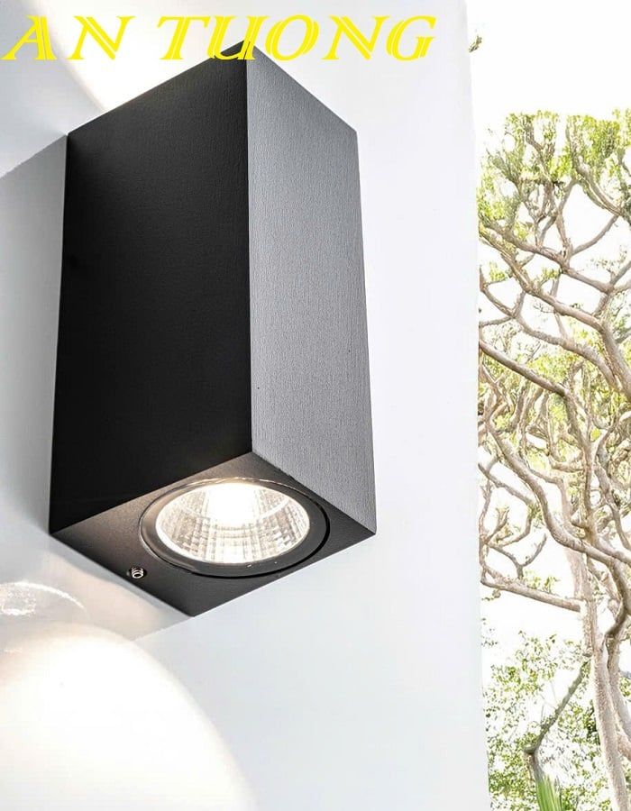 Đèn treo tường hộp hắt sáng 2 đầu trang trí ngoài trời 0380