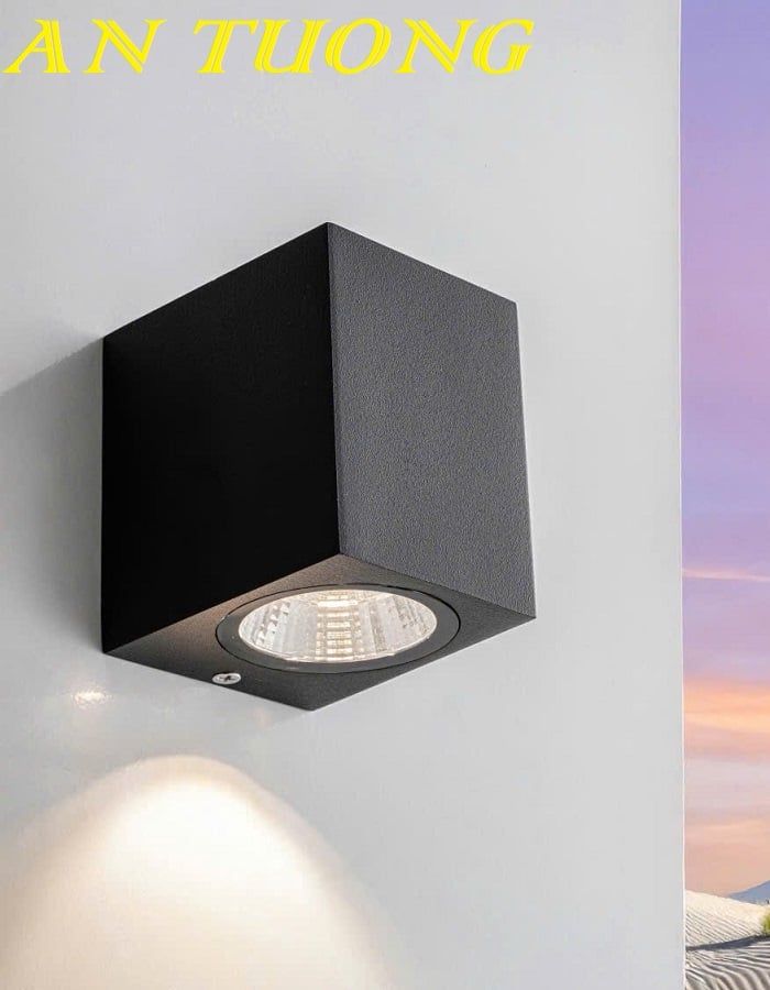 Đèn treo tường rọi hướng xuống trang trí ngoài trời đẹp 021