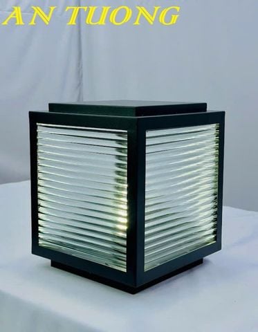  Đèn trụ cổng đẹp trang trí hàng rào sân vườn 011 