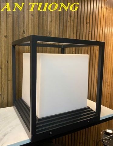  Đèn trụ cổng đẹp trang trí hàng rào sân vườn 013 