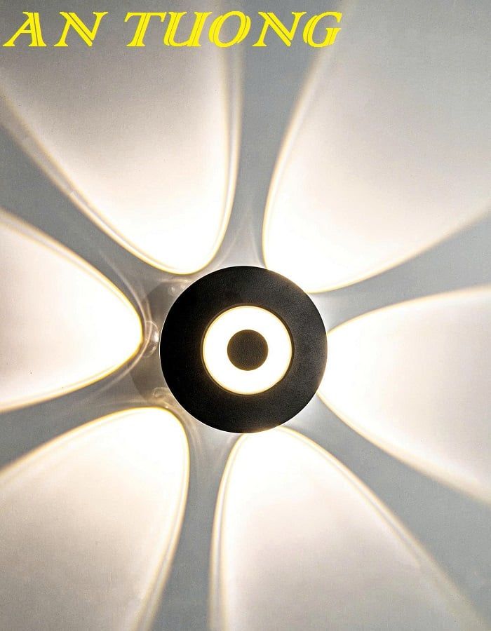 Đèn tường cầu thang đẹp gắn vách tường trang trí cầu thang hiện đại 009