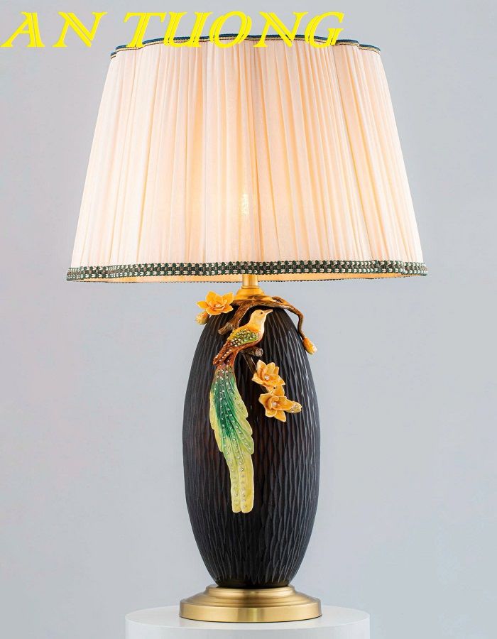 đèn ngủ để bàn tab đầu giường decor trang trí phòng ngủ đẹp, hiện đại 0035