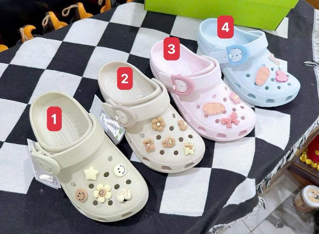 Dép Nữ 4 màu  CR22056