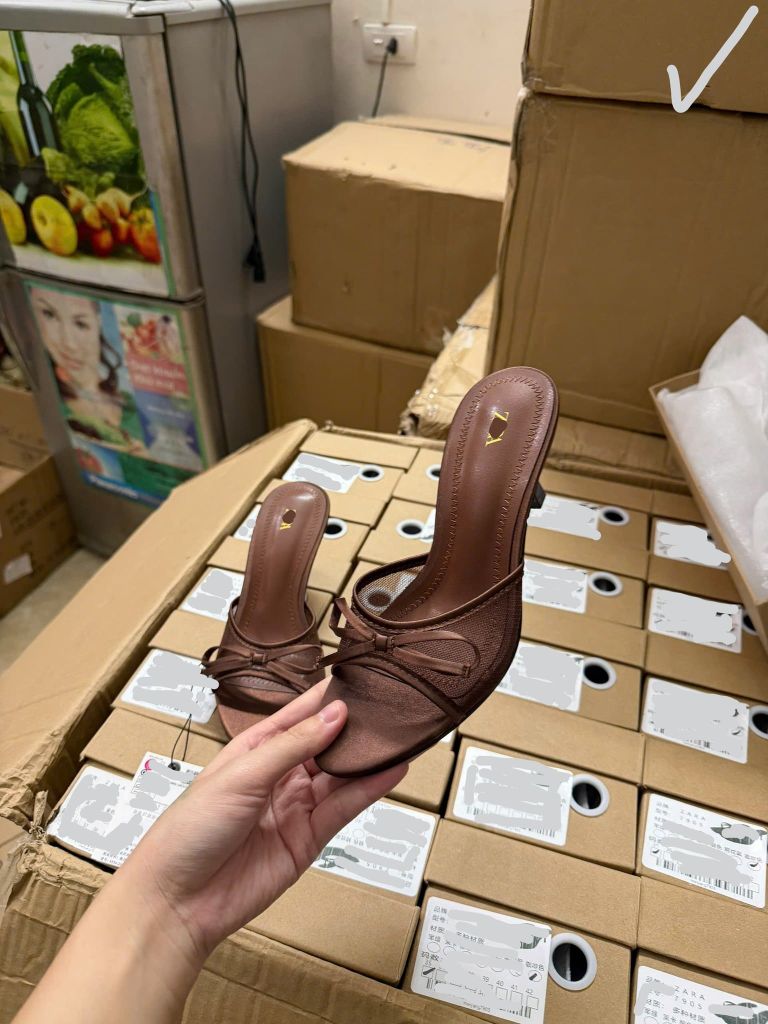 Dép nữ màu Nâu có nơ ZR3012