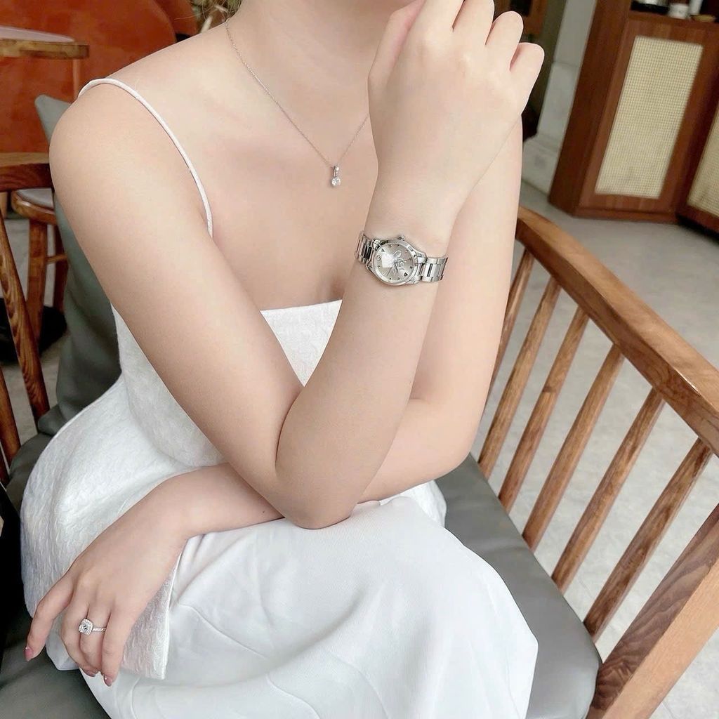 Đồng hồ nữ xách tay Store về GC