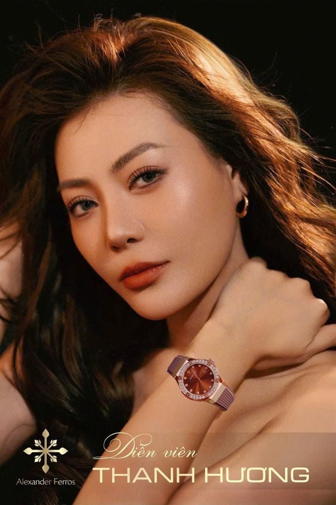 Đồng hồ nữ xách tay store về