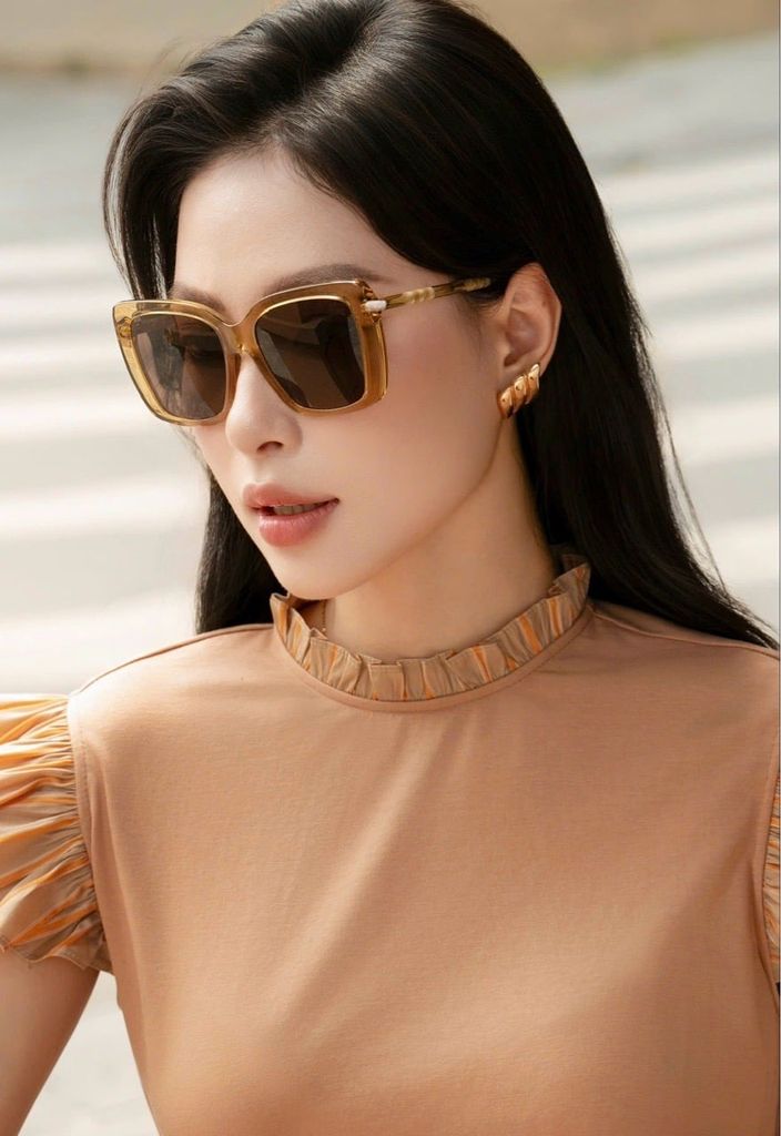 Kính nữ xách tay store Burber ri