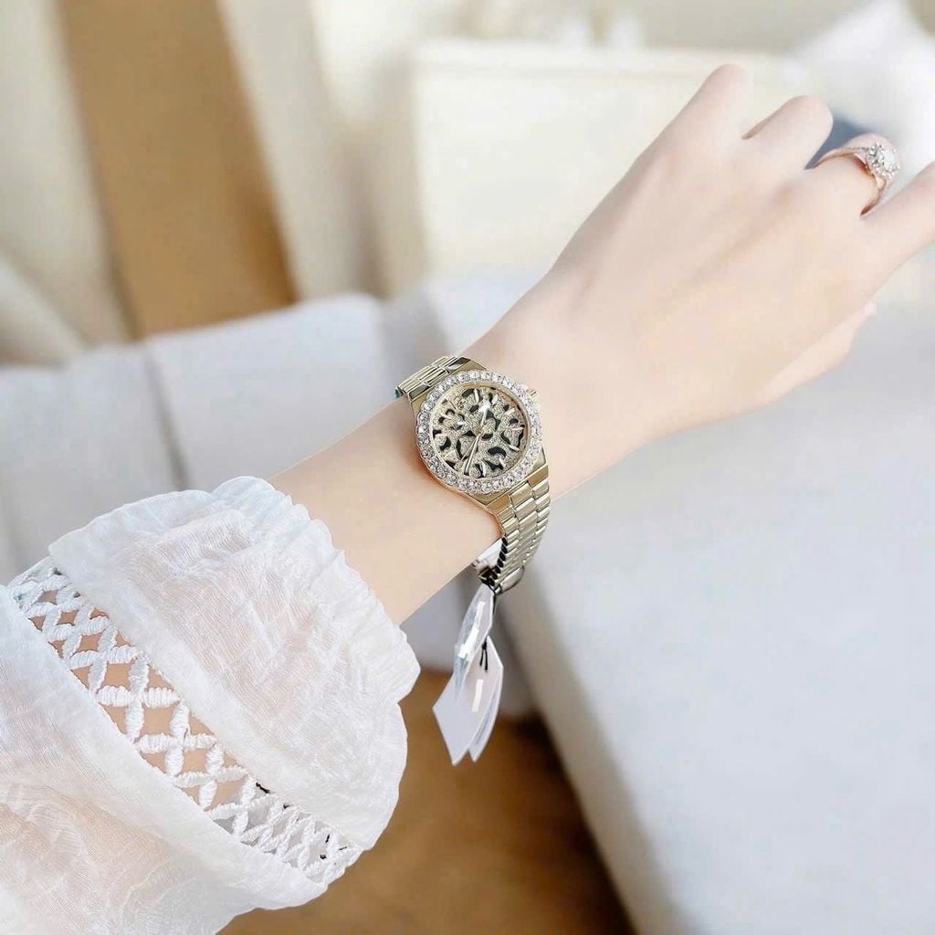 Đồng hồ nữ xách tay M//K
