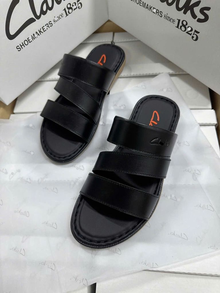 Dép nam Clarks màu đen quai nhỏ