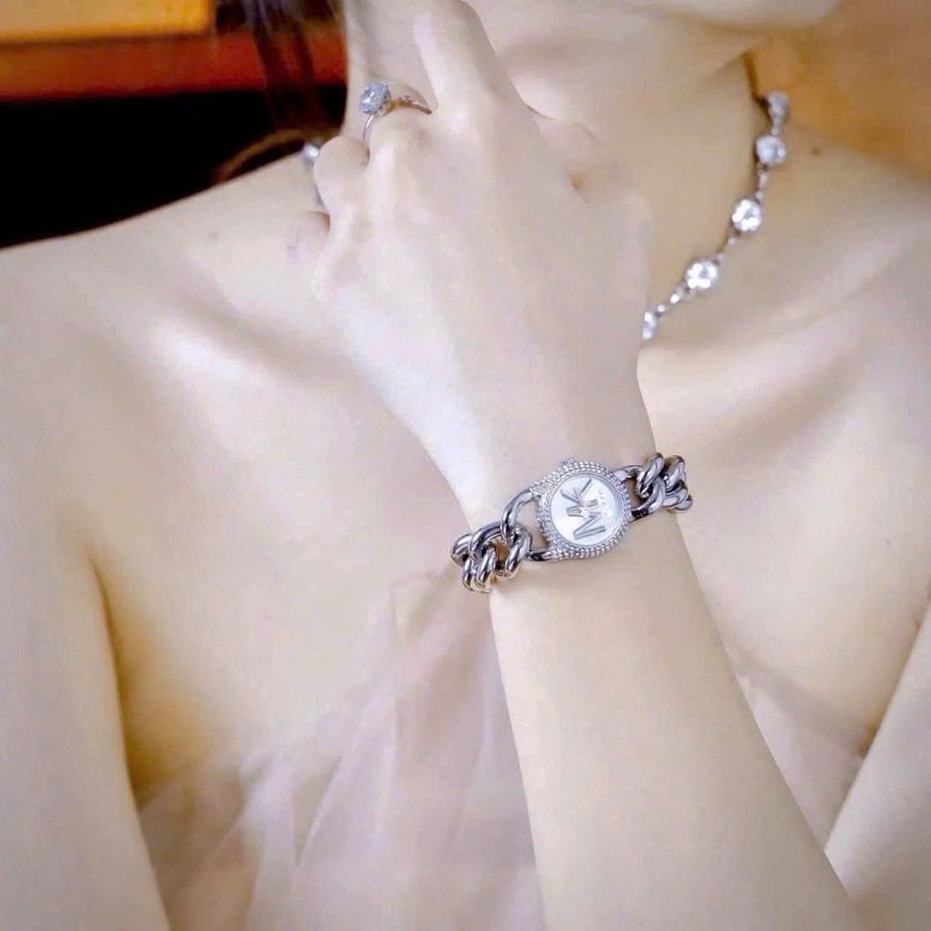 Đồng hỗ nữ M/K