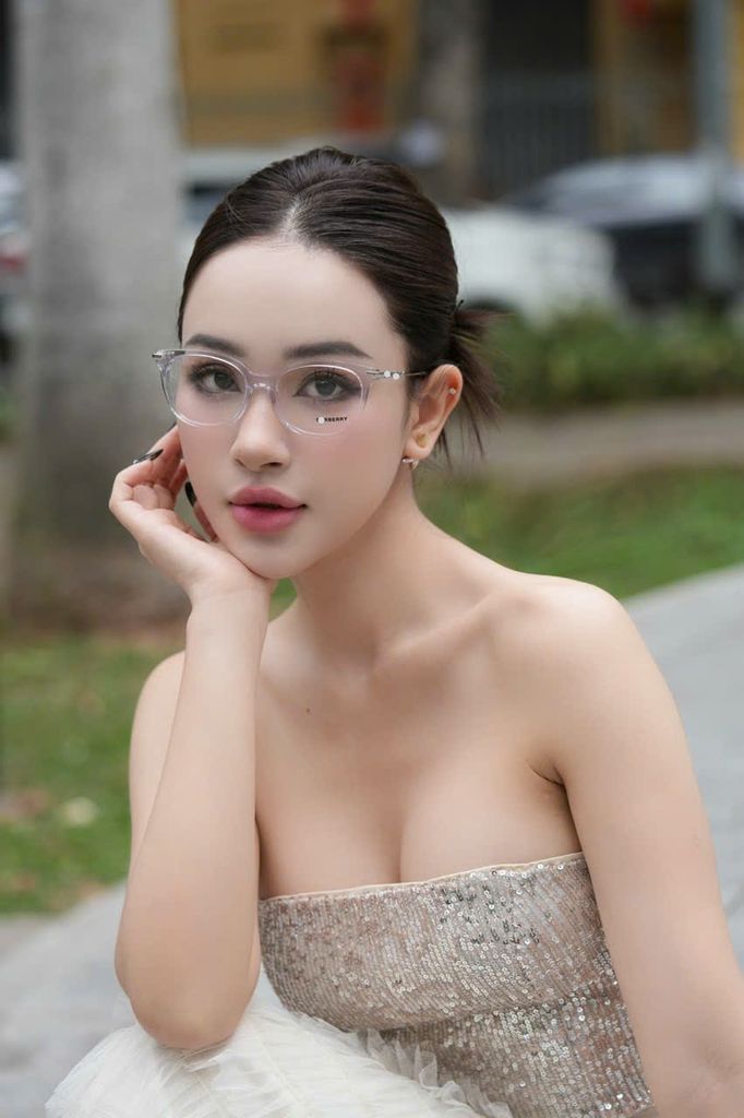 MẮT KÍNH BUURBERRY new ss